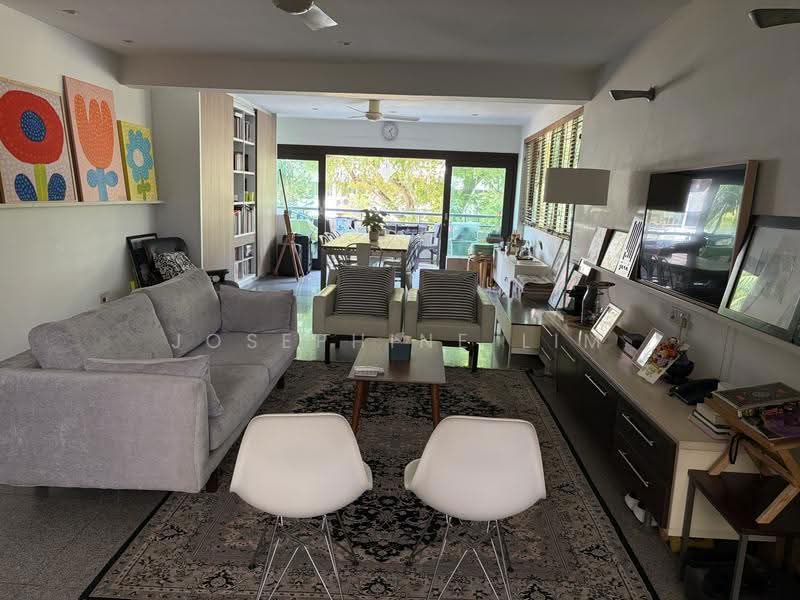 Bedok Court, 295 Bedok South Avenue 3, Bedok / Upper East Coast, 3 Bedrooms, 2,410 sqft, Condominium For Sale, by Josephine Lim, 500244316 - Living Room - PropertyGuru.com.sg