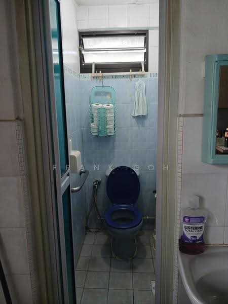 195 Kim Keat Avenue, 195 Kim Keat Avenue, Balestier / Toa Payoh, 2 Bedrooms, 710 sqft, HDB Flat For Sale, by Frank Goh, 500244320 - Bathroom - PropertyGuru.com.sg