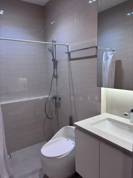 East Coast / Marine Parade, , Room Rental, 160 sqft, Terraced House For Rent, by Gary Quek, 500244321 - Bathroom - PropertyGuru.com.sg