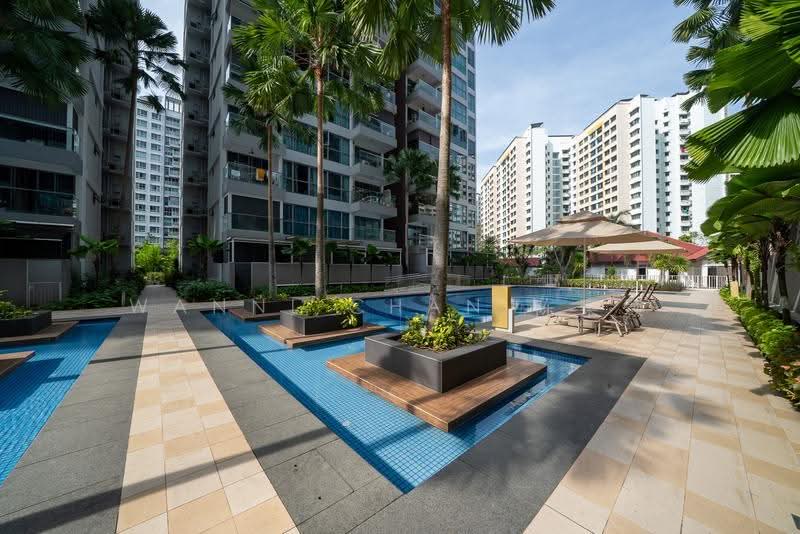 A Treasure Trove, 58 Punggol Walk, 3 Bedrooms, 1,044 sqft, Condominium For Rent, by Wanni Chan 陈寀颖, 500244351 - Pool - PropertyGuru.com.sg