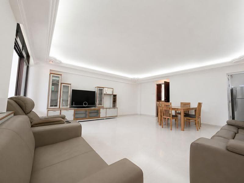 323A Sengkang East Way, 323A Sengkang East Way, Hougang / Punggol / Sengkang, 3 Bedrooms, 1,184 sqft, HDB Flat For Sale, by Aloysius Ng, 500244354 - Living Room - PropertyGuru.com.sg