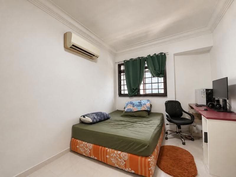 323A Sengkang East Way, 323A Sengkang East Way, Hougang / Punggol / Sengkang, 3 Bedrooms, 1,184 sqft, HDB Flat For Sale, by Aloysius Ng, 500244354 - Bedroom - PropertyGuru.com.sg