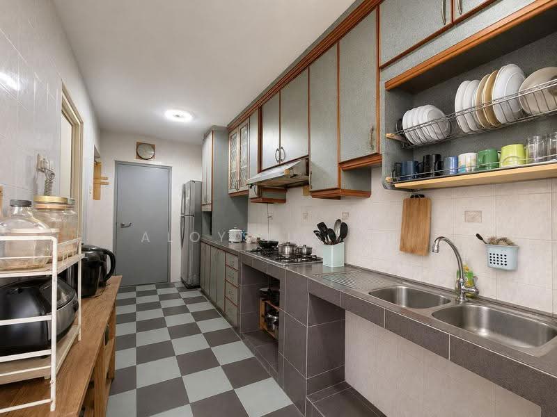 323A Sengkang East Way, 323A Sengkang East Way, Hougang / Punggol / Sengkang, 3 Bedrooms, 1,184 sqft, HDB Flat For Sale, by Aloysius Ng, 500244354 - Kitchen - PropertyGuru.com.sg