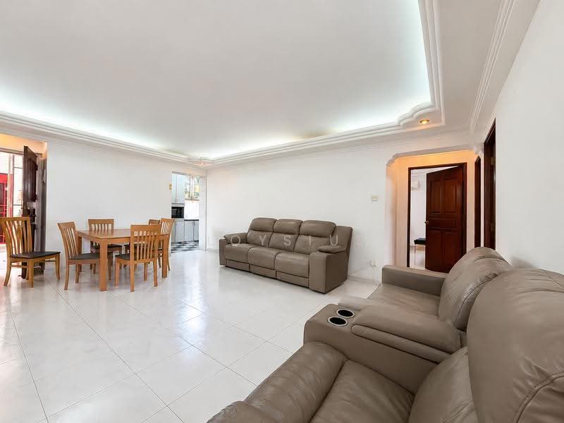 323A Sengkang East Way, 323A Sengkang East Way, Hougang / Punggol / Sengkang, 3 Bedrooms, 1,184 sqft, HDB Flat For Sale, by Aloysius Ng, 500244354 - Living Room - PropertyGuru.com.sg