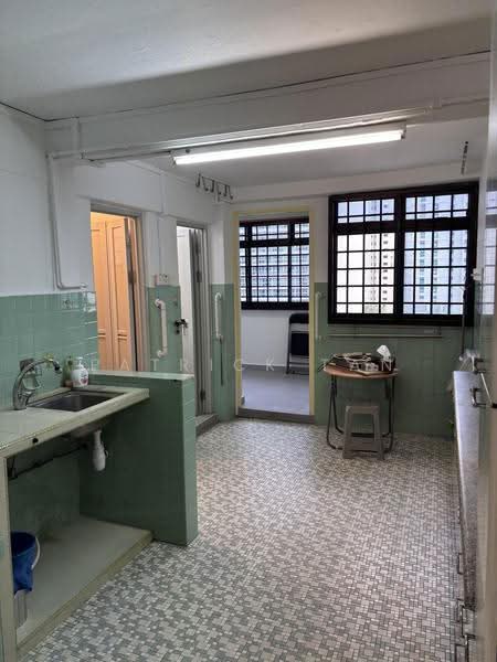 163 Lorong 1 Toa Payoh, 163 Lorong 1 Toa Payoh, Balestier / Toa Payoh, 3 Bedrooms, 699 sqft, HDB Flat For Sale, by Patrick Tan, 500244356 - Kitchen - PropertyGuru.com.sg