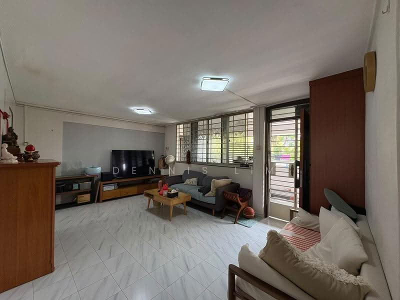 338 Bukit Batok Street 34, 338 Bukit Batok Street 34, 3 Bedrooms, 958 sqft, HDB Flat For Sale, by Dennis Lim, 500244360 - Living Room - PropertyGuru.com.sg