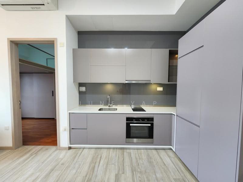 J Gateway, 6 Gateway Drive, 2 Bedrooms, 678 sqft, Condominium For Rent, by June Yap, 500244369 - Kitchen - PropertyGuru.com.sg