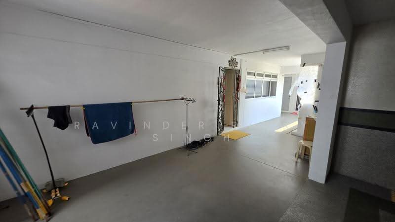 818 Jurong West Street 81, 818 Jurong West Street 81, 4 Bedrooms, 1,357 sqft, HDB Flat For Sale, by Ravinder Ricky Singh, 500244374 - Entrance - PropertyGuru.com.sg