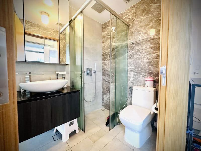 Spottiswoode Suites, 16 Spottiswoode Park Road, 1 Bedroom, 452 sqft, Condominium For Sale, by Kelvin Su, 500244382 - Bathroom - PropertyGuru.com.sg