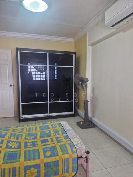 128 Yishun Street 11, 128 Yishun Street 11, 2 Bedrooms, 797 sqft, HDB Flat For Rent, by Teo Sock Peng, 500244386 - Bedroom - PropertyGuru.com.sg