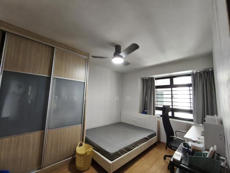 28C Dover Crescent, 28C Dover Crescent, 2 Bedrooms, 742 sqft, HDB Flat For Sale, by Tingting Liu, 500244387 - Bedroom - PropertyGuru.com.sg