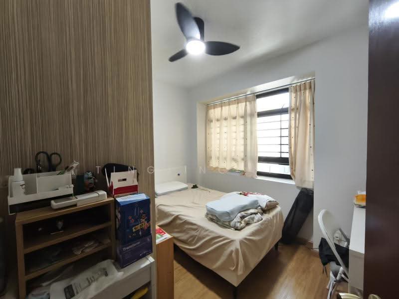 28C Dover Crescent, 28C Dover Crescent, 2 Bedrooms, 742 sqft, HDB Flat For Sale, by Tingting Liu, 500244387 - Bedroom - PropertyGuru.com.sg