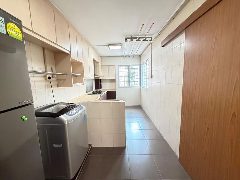 314 Sembawang Drive, 314 Sembawang Drive, Sembawang / Yishun, 3 Bedrooms, 990 sqft, HDB Flat For Sale, by Sheryl Pan, 500244396 - Kitchen - PropertyGuru.com.sg