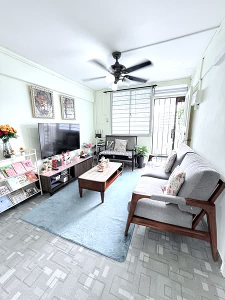 209 Boon Lay Place, 209 Boon Lay Place, 2 Bedrooms, 700 sqft, HDB Flat For Sale, by SQ Raudha, 500244397 - Living Room - PropertyGuru.com.sg