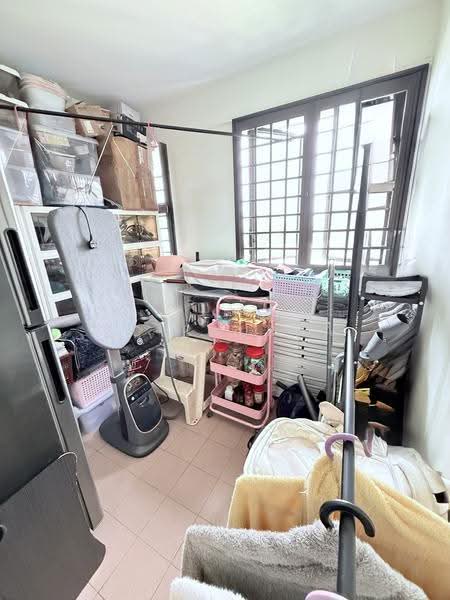 209 Boon Lay Place, 209 Boon Lay Place, 2 Bedrooms, 700 sqft, HDB Flat For Sale, by SQ Raudha, 500244397 - Utility room - PropertyGuru.com.sg