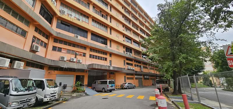 Gold Pine Industrial Building, 126 Joo Seng Road, 1,248 sqft, Light Industrial (B1) For Sale, by Alvin Chua, 500244398 - Exterior - CommercialGuru.com.sg
