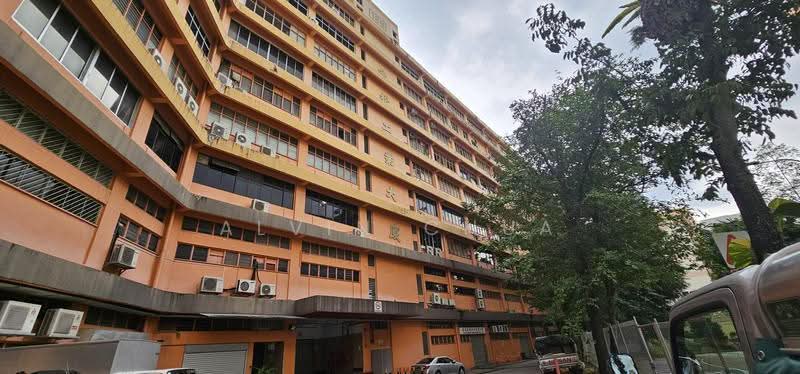 Gold Pine Industrial Building, 126 Joo Seng Road, 1,248 sqft, Light Industrial (B1) For Sale, by Alvin Chua, 500244398 - Exterior - CommercialGuru.com.sg