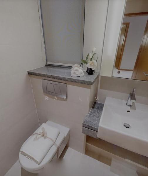 The Oceanfront @ Sentosa Cove, Harbourfront / Telok Blangah, 4 Bedrooms, 2,012 sqft, Condominium For Sale, by Ray Lim, 500244401 - Bathroom - PropertyGuru.com.sg