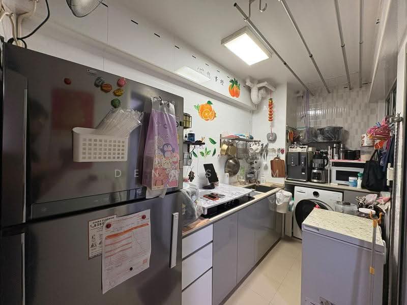 440A Bukit Batok West Avenue 8, 440A Bukit Batok West Avenue 8, 1 Bedroom, 505 sqft, HDB Flat For Sale, by Dennis Lim, 500244408 - Kitchen - PropertyGuru.com.sg