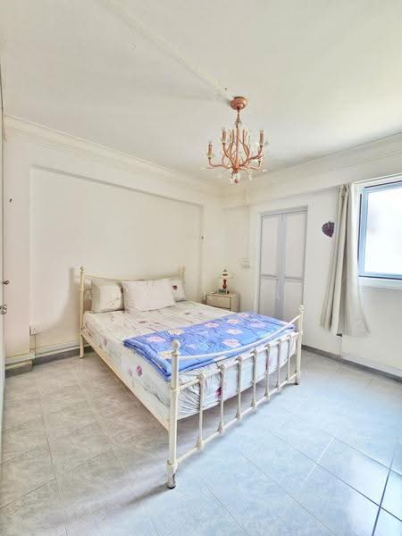 166 Bishan Street 13, 166 Bishan Street 13, 3 Bedrooms, 947 sqft, HDB Flat For Sale, by Adrian Tan, 500244410 - Bedroom - PropertyGuru.com.sg