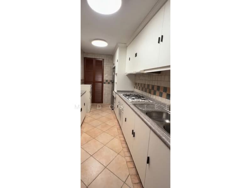Emerald Garden, 33 Club Street, Room Rental, 150 sqft, Condominium For Rent, by Midco Tee, 500244411 - Kitchen - PropertyGuru.com.sg