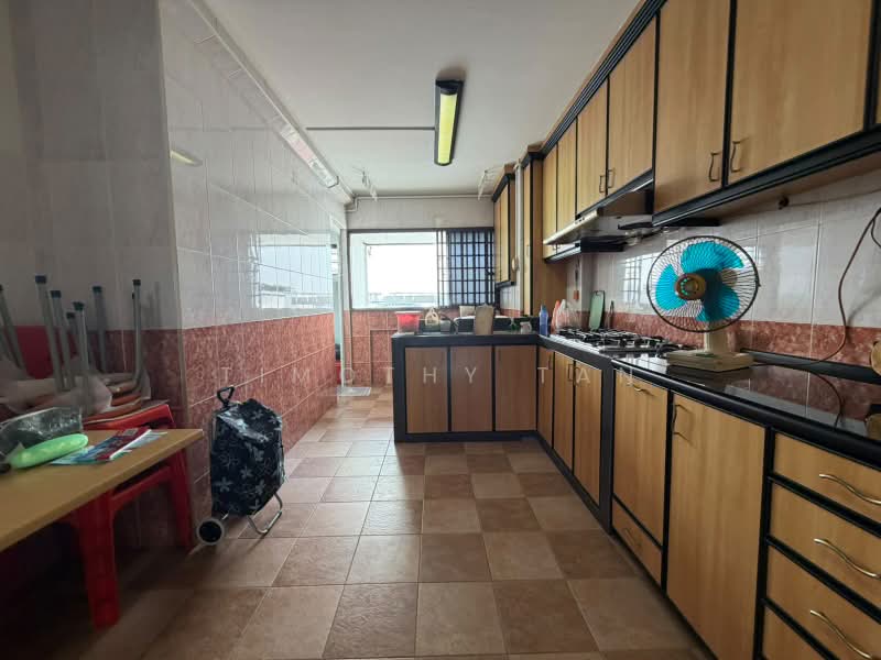 128 Yishun Street 11, 128 Yishun Street 11, 2 Bedrooms, 797 sqft, HDB Flat For Rent, by Timothy Tan, 500244415 - Kitchen - PropertyGuru.com.sg