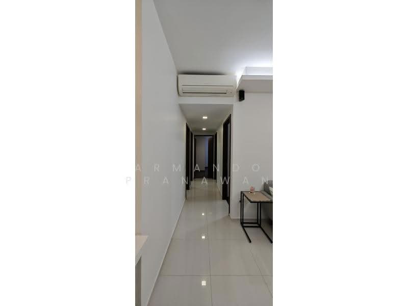 D'Nest, 131 Pasir Ris Grove, 4 Bedrooms, 1,270 sqft, Condominium For Sale, by Armando Pranawan, 500244421 - Corridor - PropertyGuru.com.sg