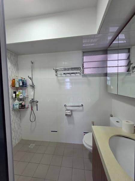 802A Keat Hong Close, 802A Keat Hong Close, Dairy Farm / Bukit Panjang / Choa Chu Kang, 3 Bedrooms, 990 sqft, HDB Flat For Sale, by Ivy Boo, 500244422 - Bathroom - PropertyGuru.com.sg