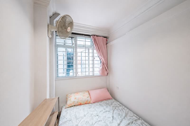 Sunflower Court, 30 Lorong 6 Geylang, 3 Bedrooms, 1,184 sqft, Condominium For Sale, by Kelly Tan, 500244433 - Bedroom - PropertyGuru.com.sg