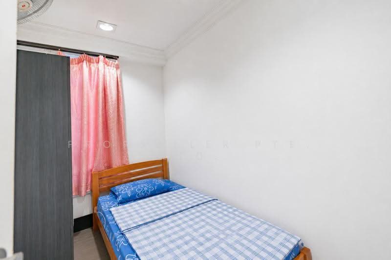 Sunflower Court, 30 Lorong 6 Geylang, 3 Bedrooms, 1,184 sqft, Condominium For Sale, by Kelly Tan, 500244433 - Bedroom - PropertyGuru.com.sg