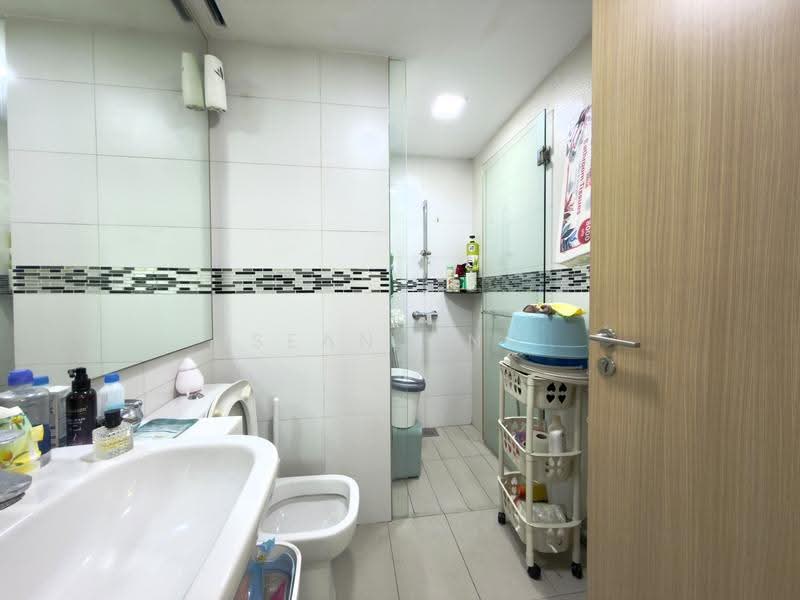 Ripple Bay, 12 Pasir Ris Link, 2 Bedrooms, 764 sqft, Condominium For Sale, by Sean Ong, 500244470 - Bathroom - PropertyGuru.com.sg