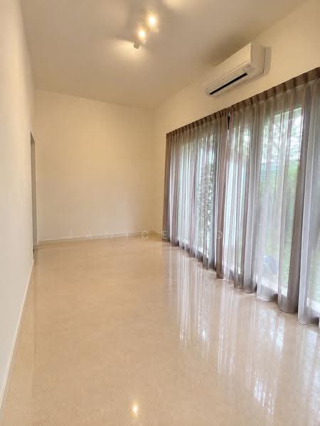 Pasir Ris Beach Park, Pasir Ris, Pasir Ris / Tampines, 4 Bedrooms, 3,800 sqft, Semi-Detached House For Sale, by Janice Poh, 500244484 - Living Room - PropertyGuru.com.sg