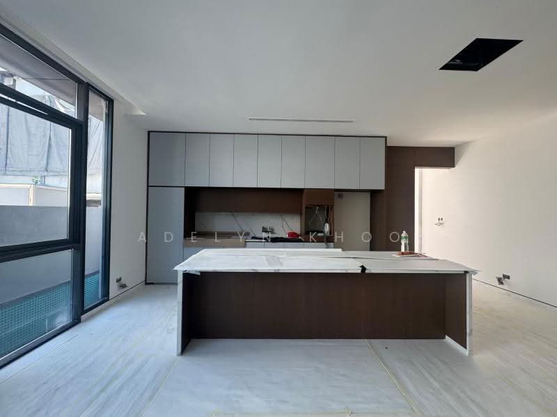 ADELYN 93259988 TOP CHOICE SEMI D WITH UNBLOCK GREENERY VIEW WITH LIFT & POOL, Greenleaf/ holland / sixth ave / Bukit Timah/ namly/ Maryland, Tanglin / Holland / Bukit Timah, 5 Bedrooms, 6,926 sqft, Semi-Detached House For Sale, by Adelyn Khoo, 500244487 - Kitchen - PropertyGuru.com.sg