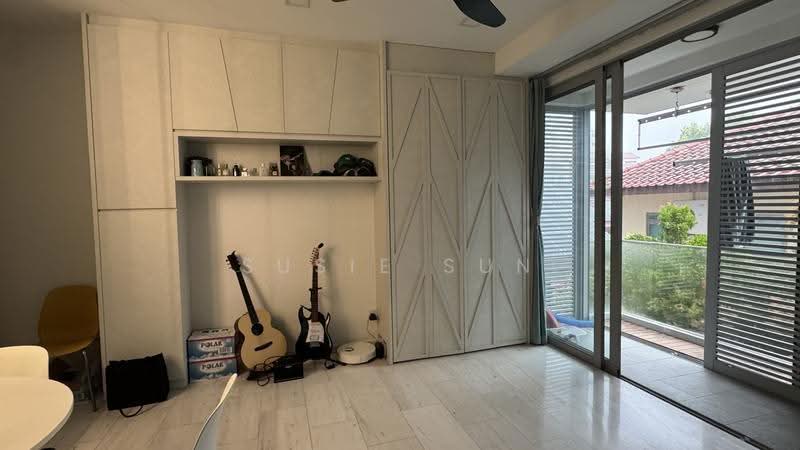 D' Chateau @ Shelford, 25 Shelford Road, 2 Bedrooms, 775 sqft, Condominium For Sale, by Susie Sun, 500244492 - Balcony - PropertyGuru.com.sg