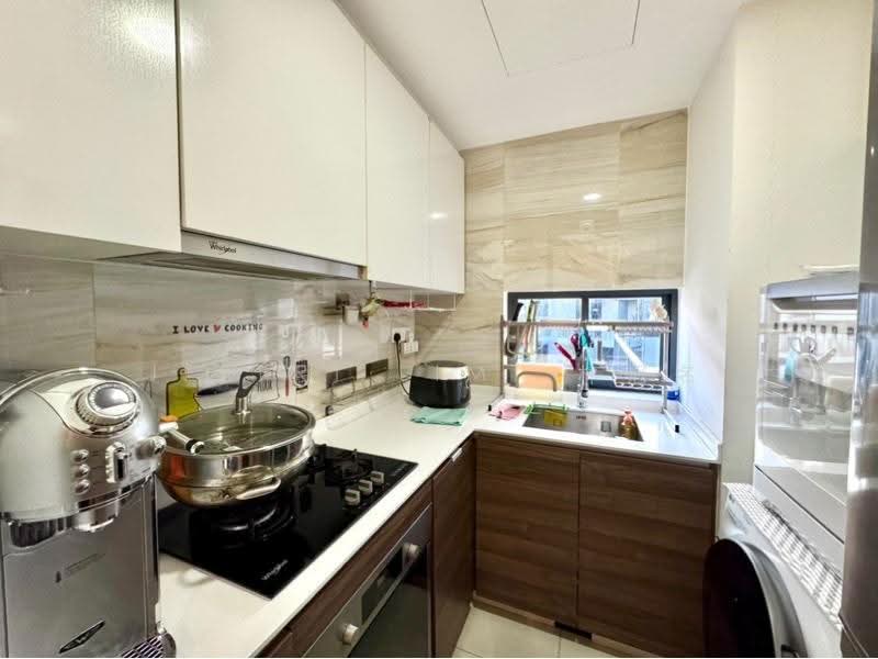 The Brownstone, 160 Canberra Drive, 2 Bedrooms, 850 sqft, Condominium For Rent, by Jeffri Lim, 林冠名, 500244497 - PropertyGuru.com.sg