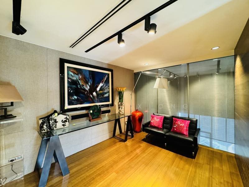 Newton Suites, 60 Newton Road, 3 Bedrooms, 4,865 sqft, Apartment For Sale, by Ang Pei Xiong, 500244498 - Living Room - PropertyGuru.com.sg