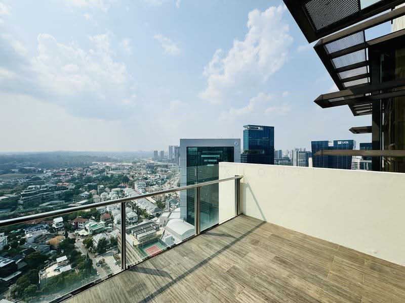 Newton Suites, 60 Newton Road, 3 Bedrooms, 4,865 sqft, Apartment For Sale, by Ang Pei Xiong, 500244498 - Balcony - PropertyGuru.com.sg