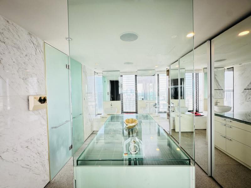 Newton Suites, 60 Newton Road, 3 Bedrooms, 4,865 sqft, Apartment For Sale, by Ang Pei Xiong, 500244498 - Bathroom - PropertyGuru.com.sg