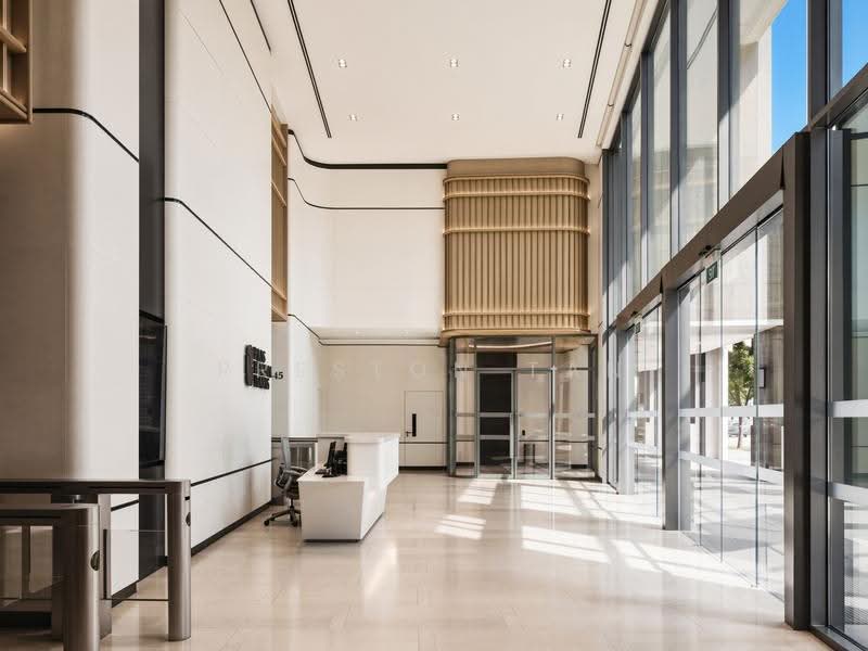 Bugis Junction Towers, 230 Victoria Street, 2,895 sqft, Office For Rent, by Preston Tan, 500244506 - Lobby - CommercialGuru.com.sg