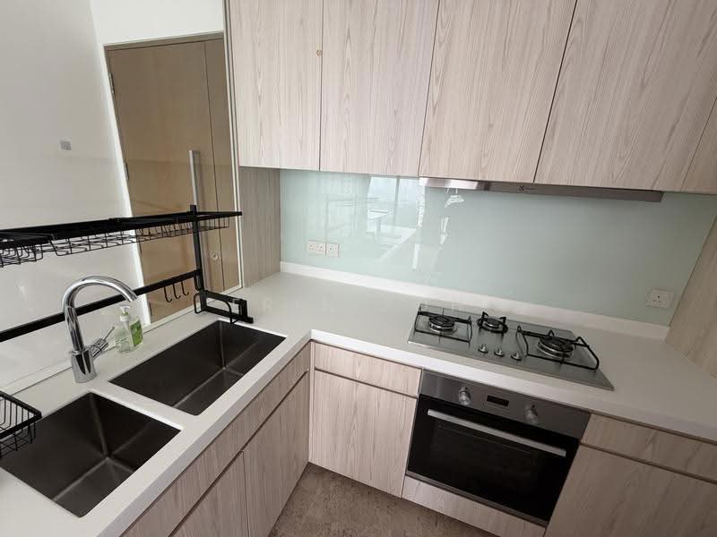 Katong Regency, 13 Tanjong Katong Road, East Coast / Marine Parade, 3 Bedrooms, 1,389 sqft, Condominium For Rent, by Erin Poh, 500244516 - Kitchen - PropertyGuru.com.sg