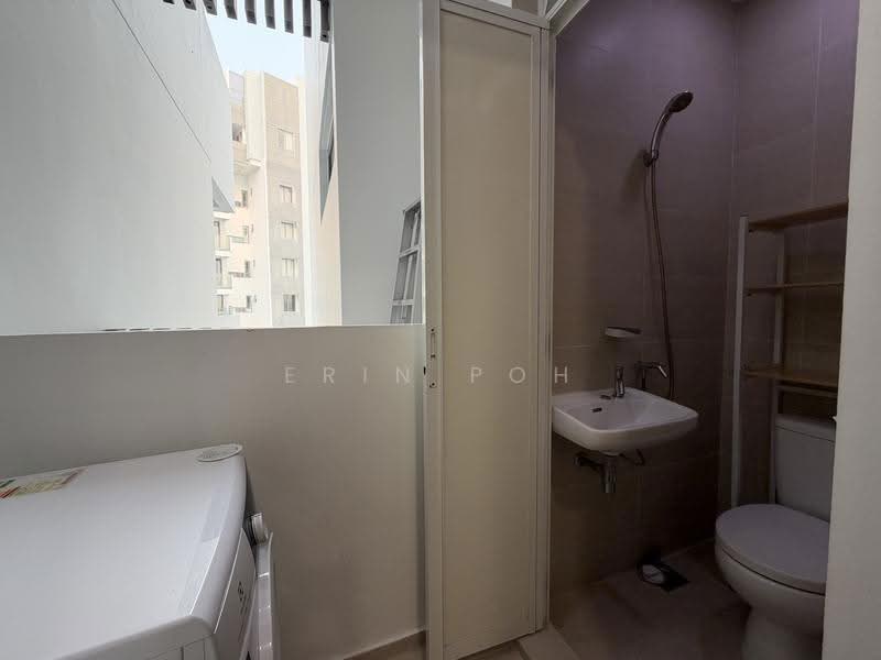 Katong Regency, 13 Tanjong Katong Road, East Coast / Marine Parade, 3 Bedrooms, 1,389 sqft, Condominium For Rent, by Erin Poh, 500244516 - Bathroom - PropertyGuru.com.sg