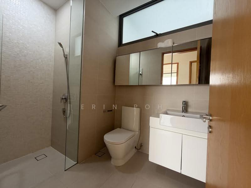 Katong Regency, 13 Tanjong Katong Road, East Coast / Marine Parade, 3 Bedrooms, 1,389 sqft, Condominium For Rent, by Erin Poh, 500244516 - Bathroom - PropertyGuru.com.sg