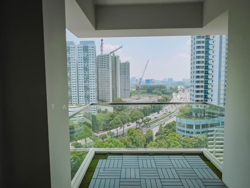 Beacon Heights, 8 Mar Thoma Road, 2 Bedrooms, 667 sqft, Condominium For Sale, by Tamil Chelvan, 500244517 - Balcony - PropertyGuru.com.sg