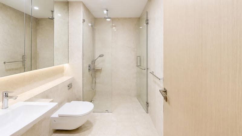 One Shenton, 1 Shenton Way, Boat Quay / Raffles Place / Marina, 2 Bedrooms, 1,227 sqft, Condominium For Sale, by Agnes Goh, 500244520 - Bathroom - PropertyGuru.com.sg