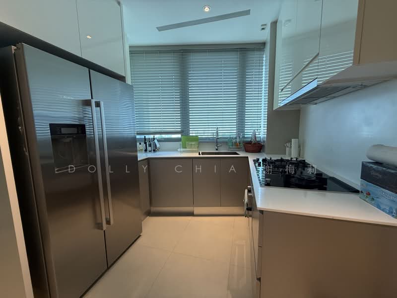 Alba, 8 Cairnhill Rise, 3 Bedrooms, 1,905 sqft, Condominium For Sale, by Dolly Chia 谢梅莉, 500244528 - Kitchen - PropertyGuru.com.sg
