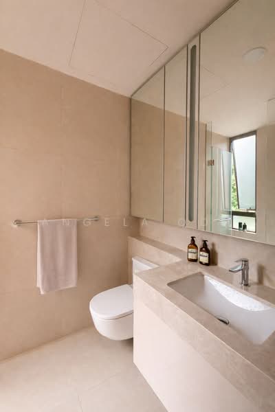 Forett at Bukit Timah, 32 Toh Tuck Road, 3 Bedrooms, 947 sqft, Condominium For Sale, by Angela Ooi, 500244539 - Bathroom - PropertyGuru.com.sg