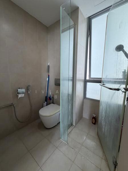 Botannia, 27 West Coast Park, 3 Bedrooms, 1,238 sqft, Condominium For Rent, by Vivian Tan B L, 500244540 - Bathroom - PropertyGuru.com.sg
