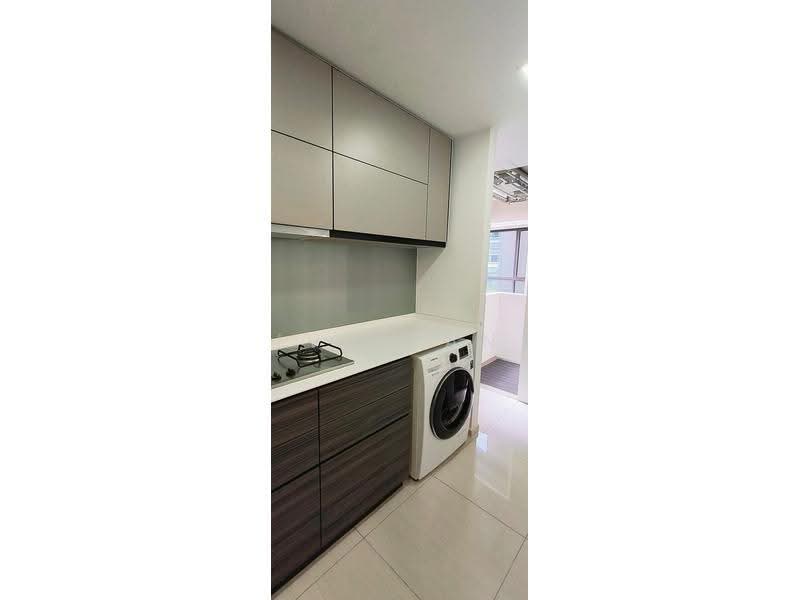D'Nest, 131 Pasir Ris Grove, 4 Bedrooms, 1,270 sqft, Condominium For Rent, by Ivy Tan, 500244544 - Kitchen - PropertyGuru.com.sg