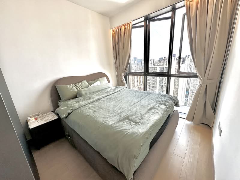 Irwell Hill Residences, 6 Irwell Hill, Orchard / River Valley, 2 Bedrooms, 678 sqft, Condominium For Sale, by Jonathan Phay, 500244545 - Master Bedroom - PropertyGuru.com.sg