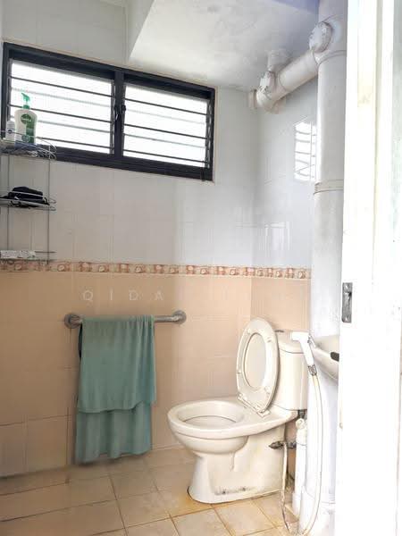 205 Marsiling Drive, 205 Marsiling Drive, Admiralty / Woodlands, Room Rental, 120 sqft, HDB Flat For Rent, by Qidah Fuad, 500244550 - Bathroom - PropertyGuru.com.sg